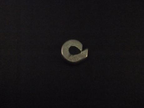 Wie weet waar deze pin van Renault van is (3)